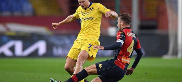 包含萨索洛主场苦战逼平维罗纳，保持不败的词条