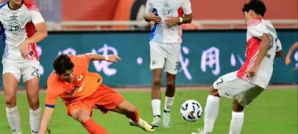 1xBit体育在线登录-金球奖得主亚冠表现抢眼，两场比赛狂轰九球的简单介绍