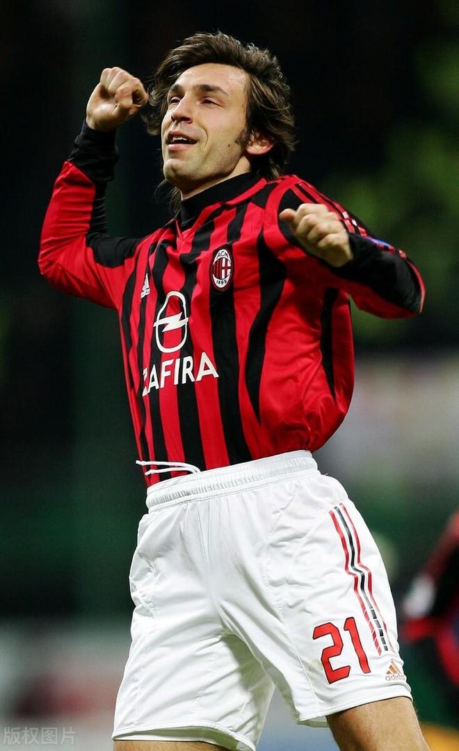 关于AC米兰历史上的5位传奇后卫，他们的故事让人感动不已的信息