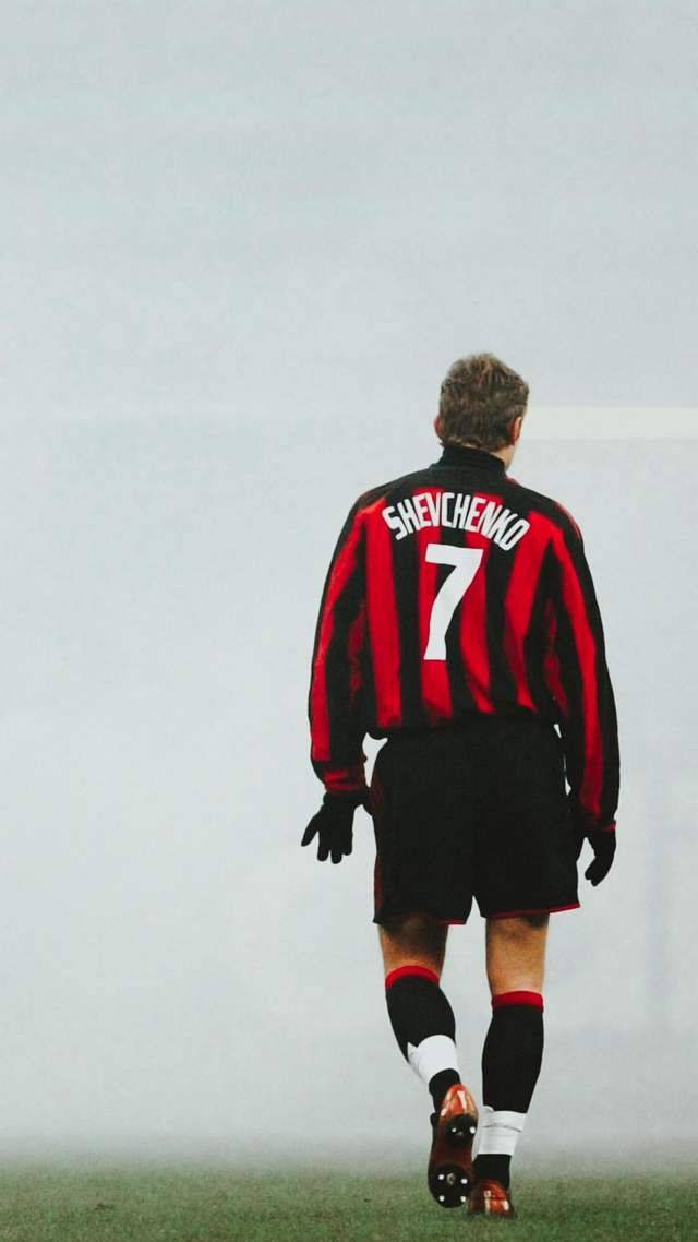 关于AC米兰历史上的5位传奇后卫，他们的故事让人感动不已的信息