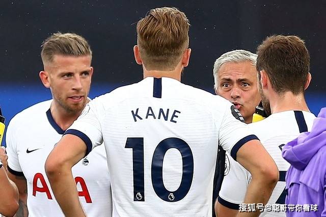 切尔西击败热刺，继续豪取三分