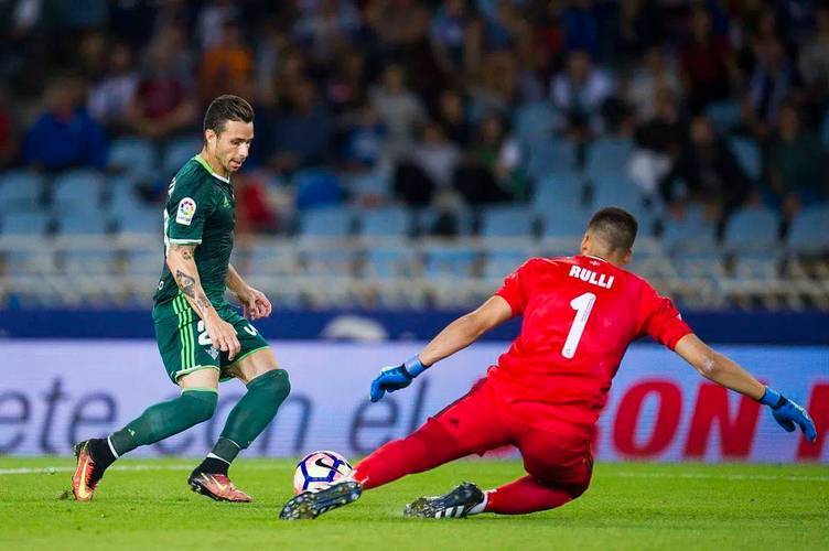 包含西班牙人主场大胜巴利亚多利德，继续冲击欧战区的词条