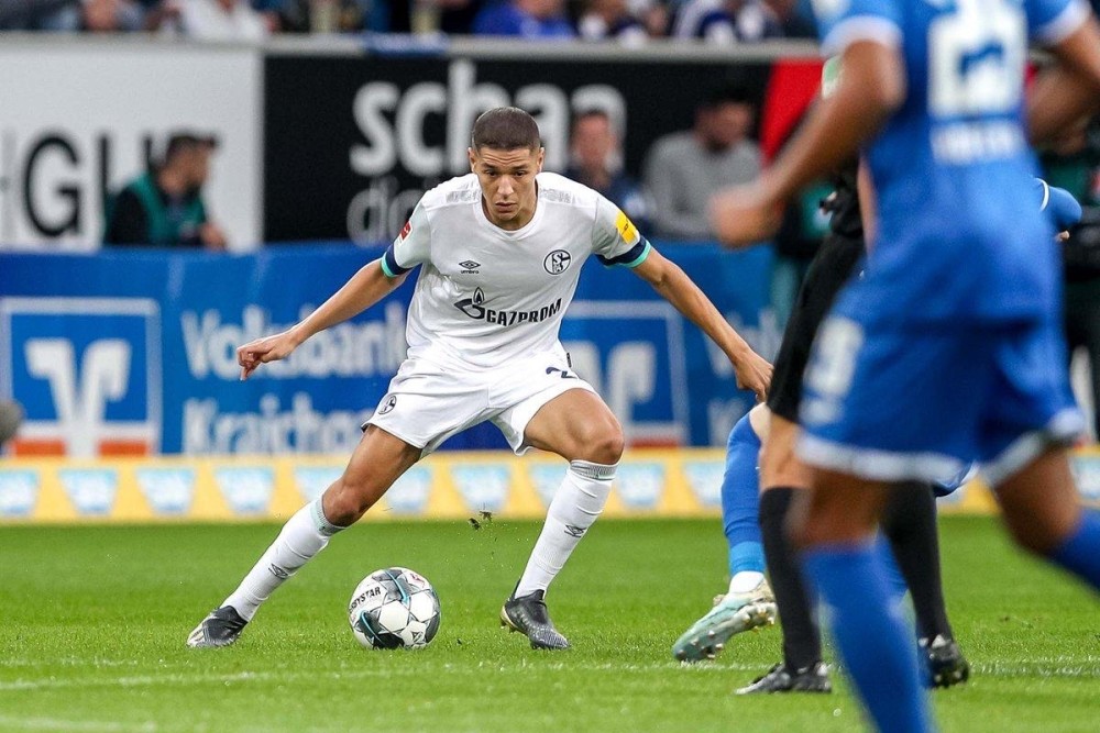 包含莱比锡中场助攻连连，成为重要得分点的词条