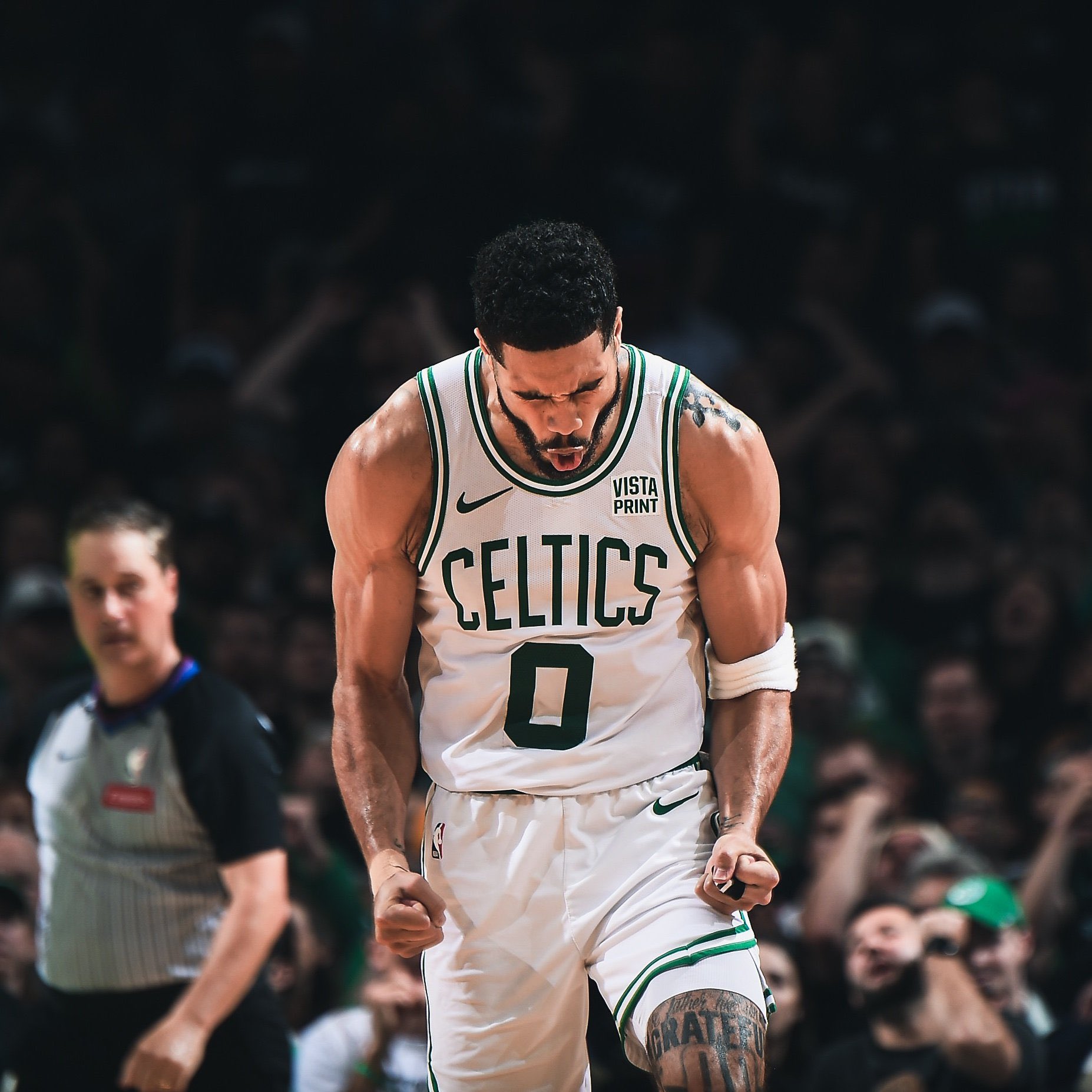 凯尔特人力克步行者，全队发挥出色的简单介绍