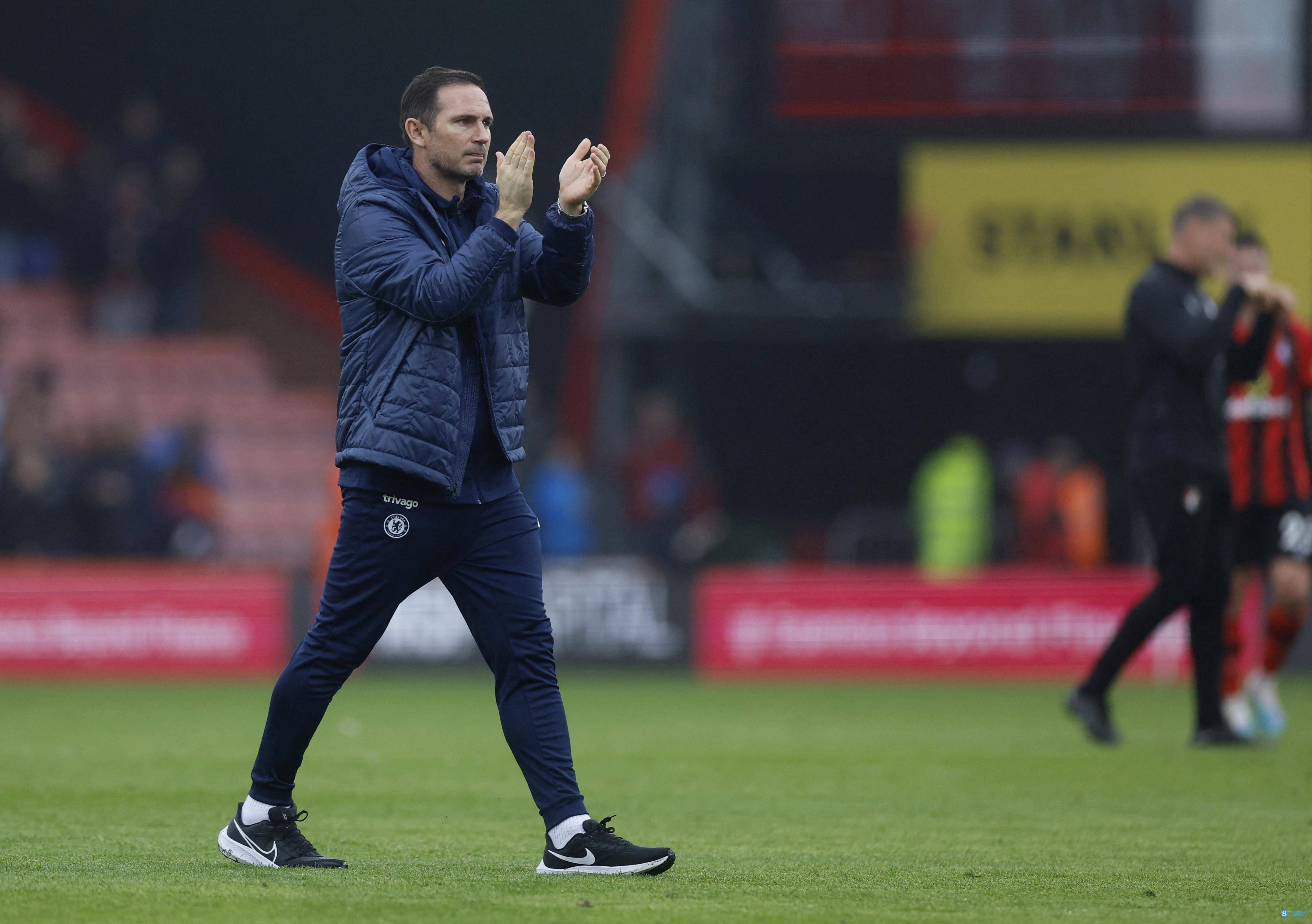 包含德比郡屡败屡战，执教多次要求球员递进表现的词条